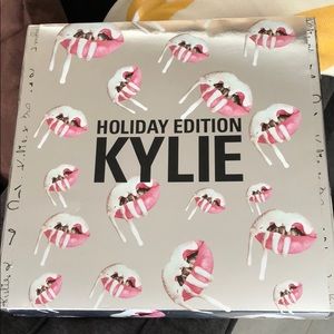 Kylie Holiday Edition Packaging! 2016